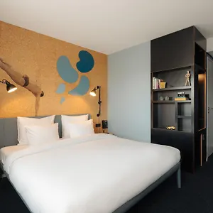 3* Hotel Conscious The Tire Station