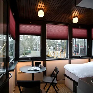 Sweets - Theophile De Bockbrug Apartment
